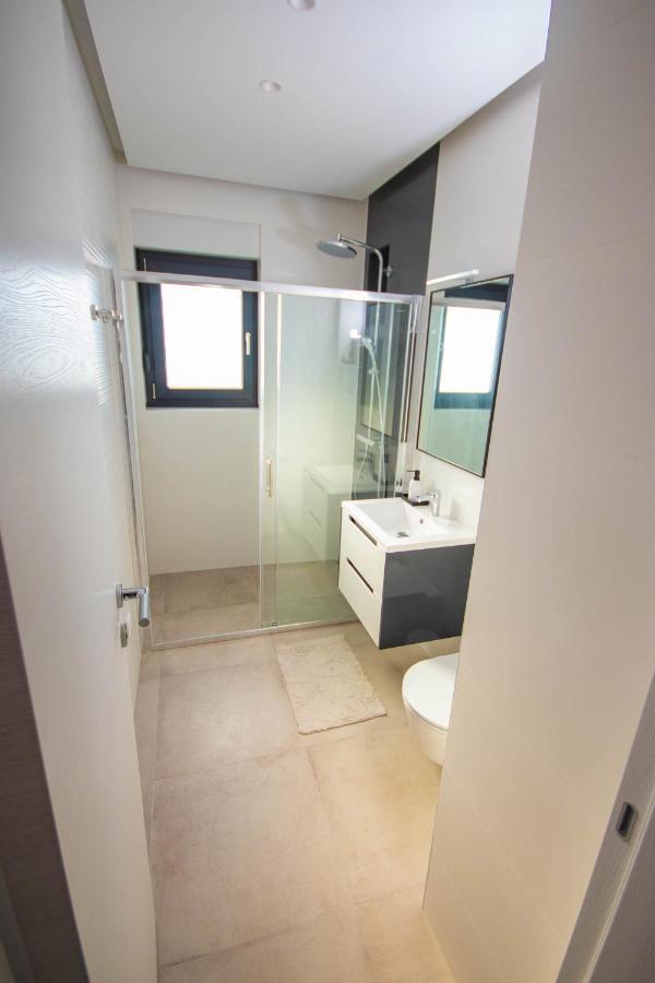 Apartmani Le-Lu Каштела Экстерьер фото