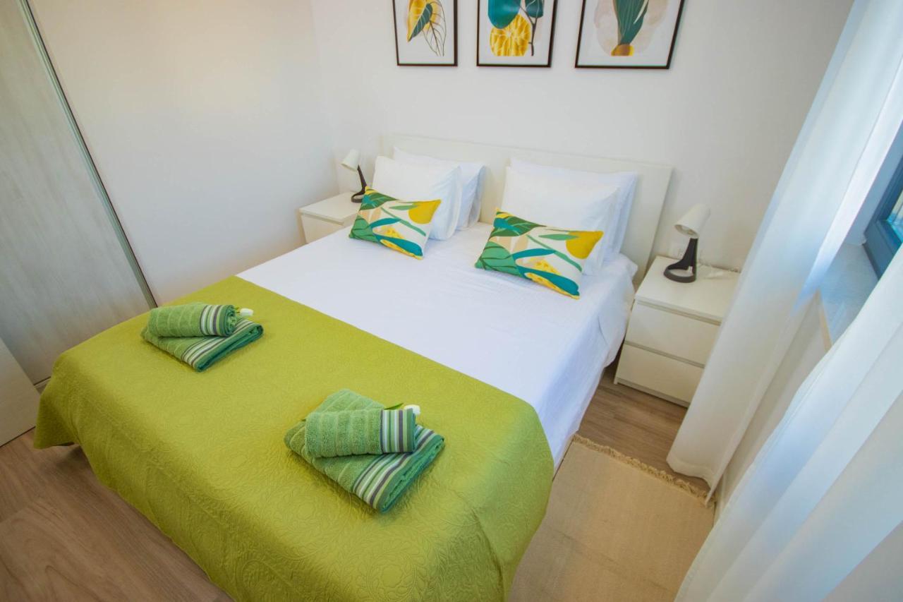 Apartmani Le-Lu Каштела Экстерьер фото