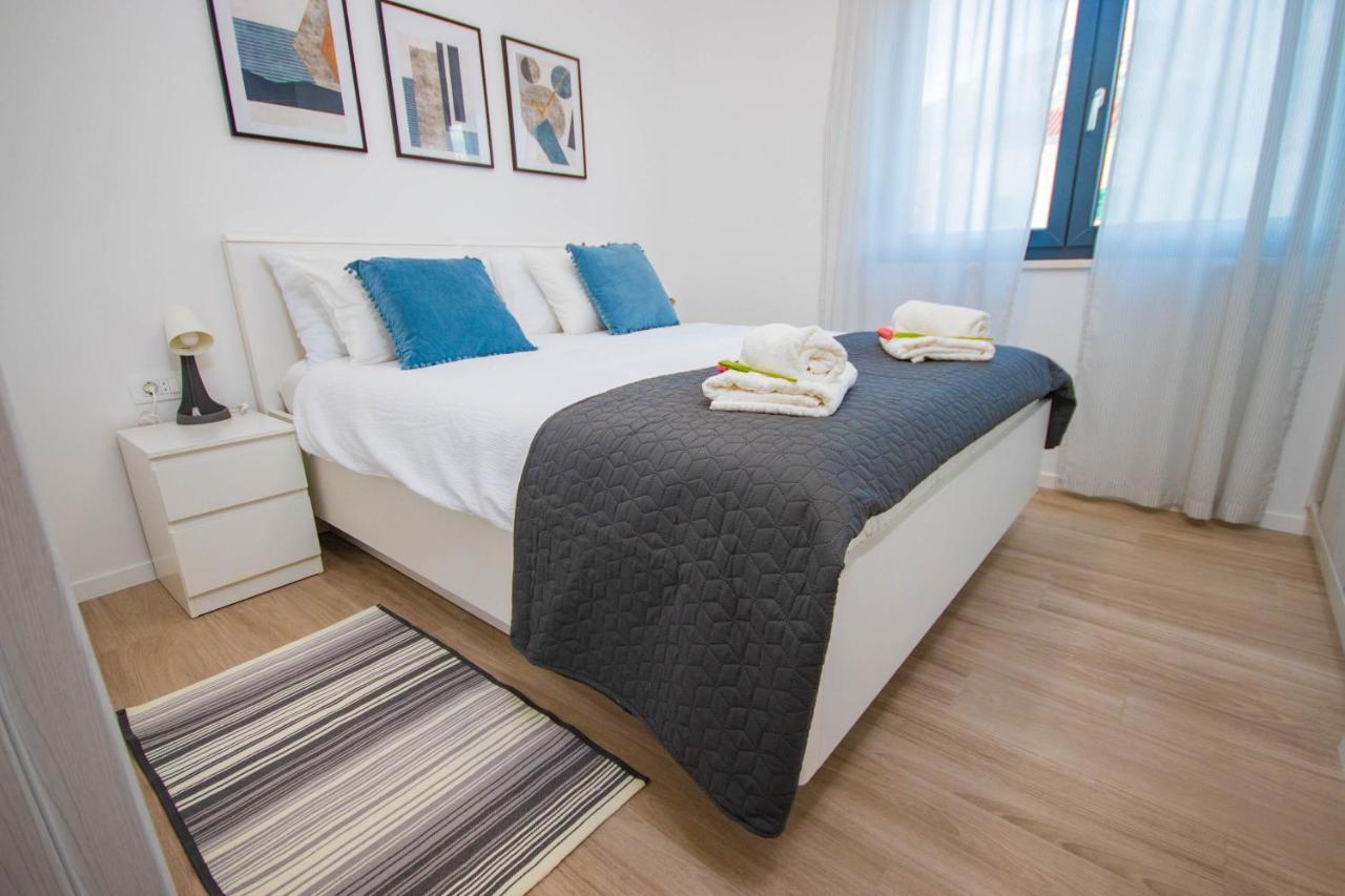 Apartmani Le-Lu Каштела Экстерьер фото