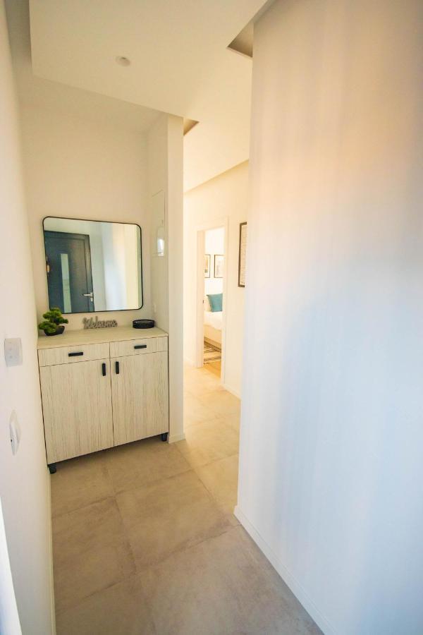 Apartmani Le-Lu Каштела Экстерьер фото